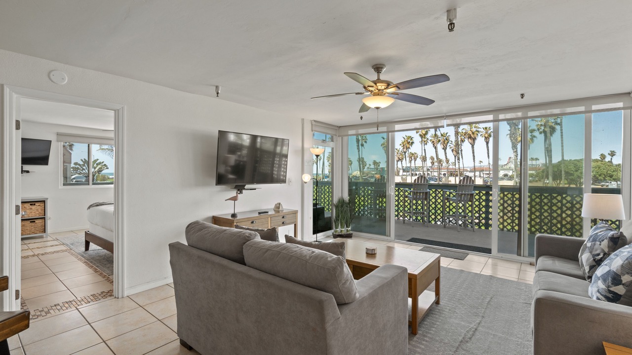 Photo of Livingroom in South Mission Beach