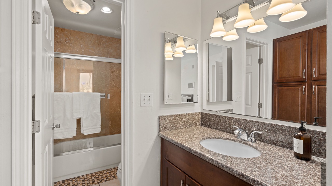 Photo of Bathroom in South Mission Beach