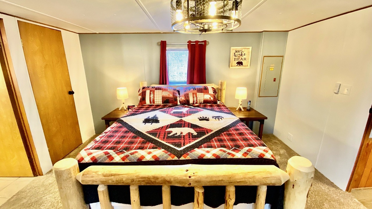Photo of Bedroom in Logan