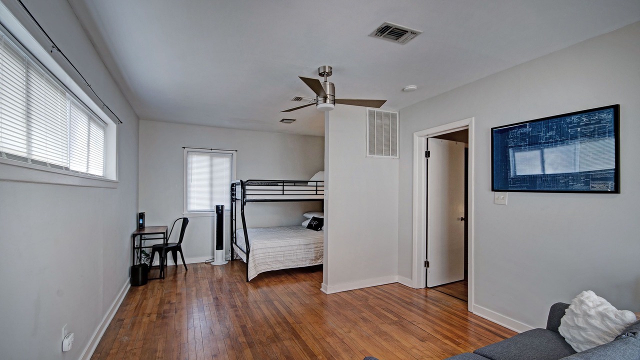 Photo of Bedroom in Greater Belhaven