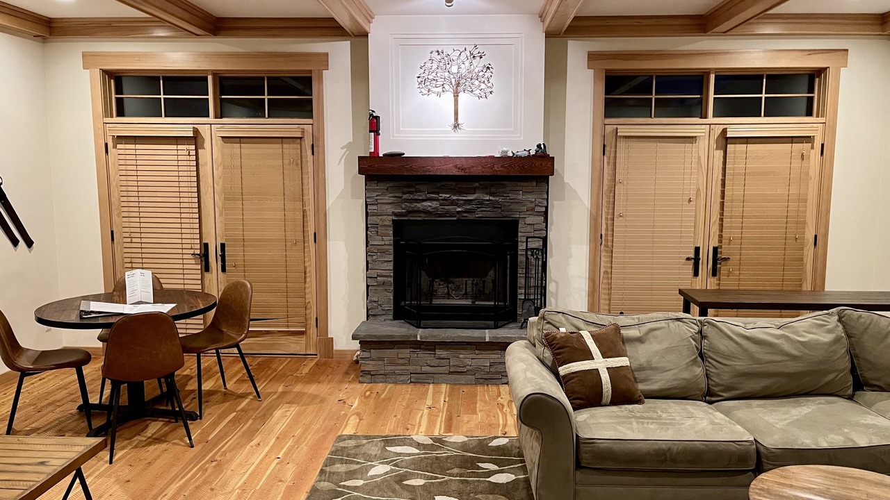 Photo of Livingroom in Big Sky Meadow Village