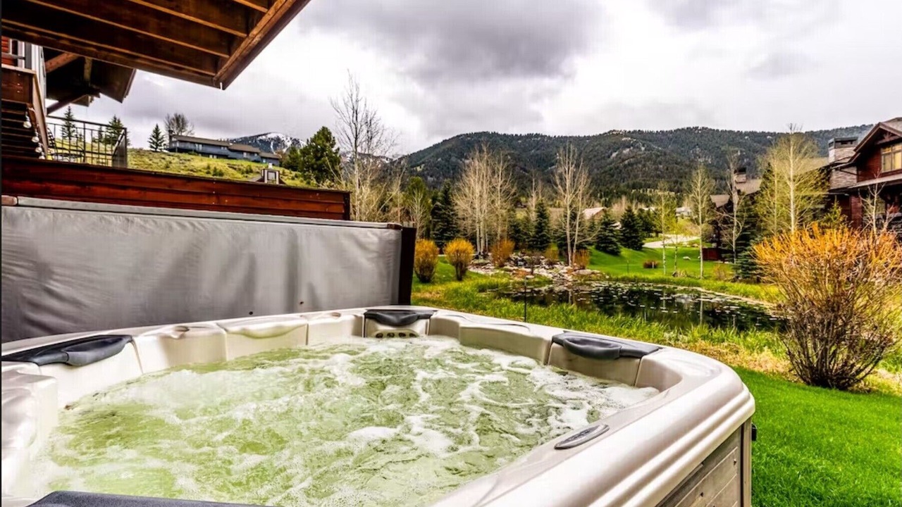 Photo of Patio Balcony in Big Sky Meadow Village