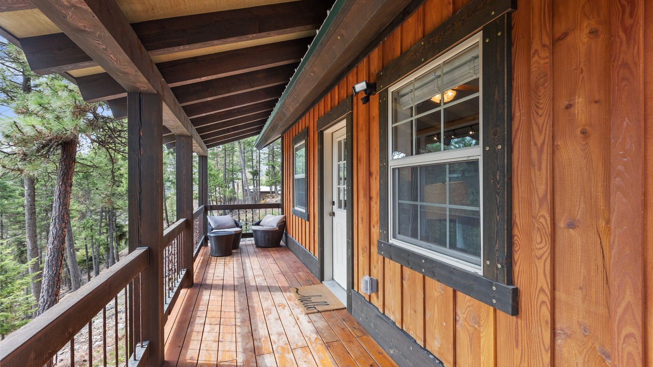 Photo of Patio Balcony in Lakeside