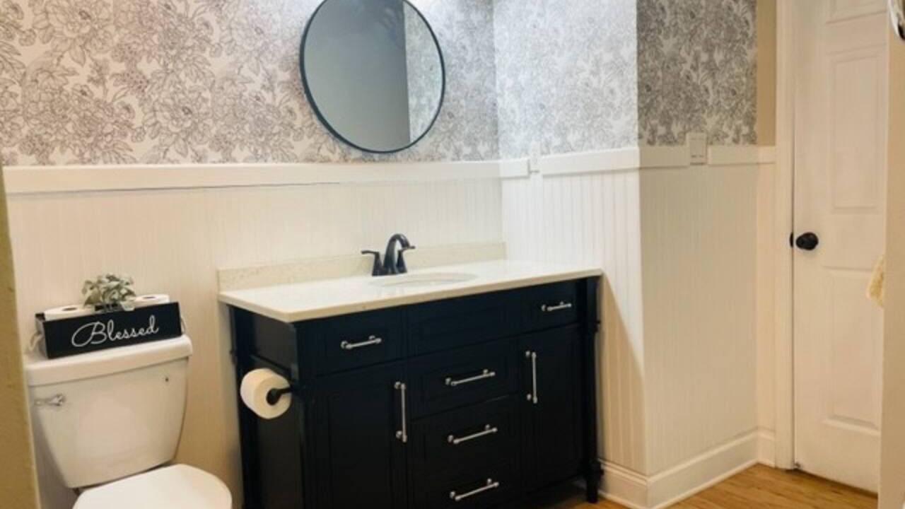 Photo of Bathroom in Radcliff