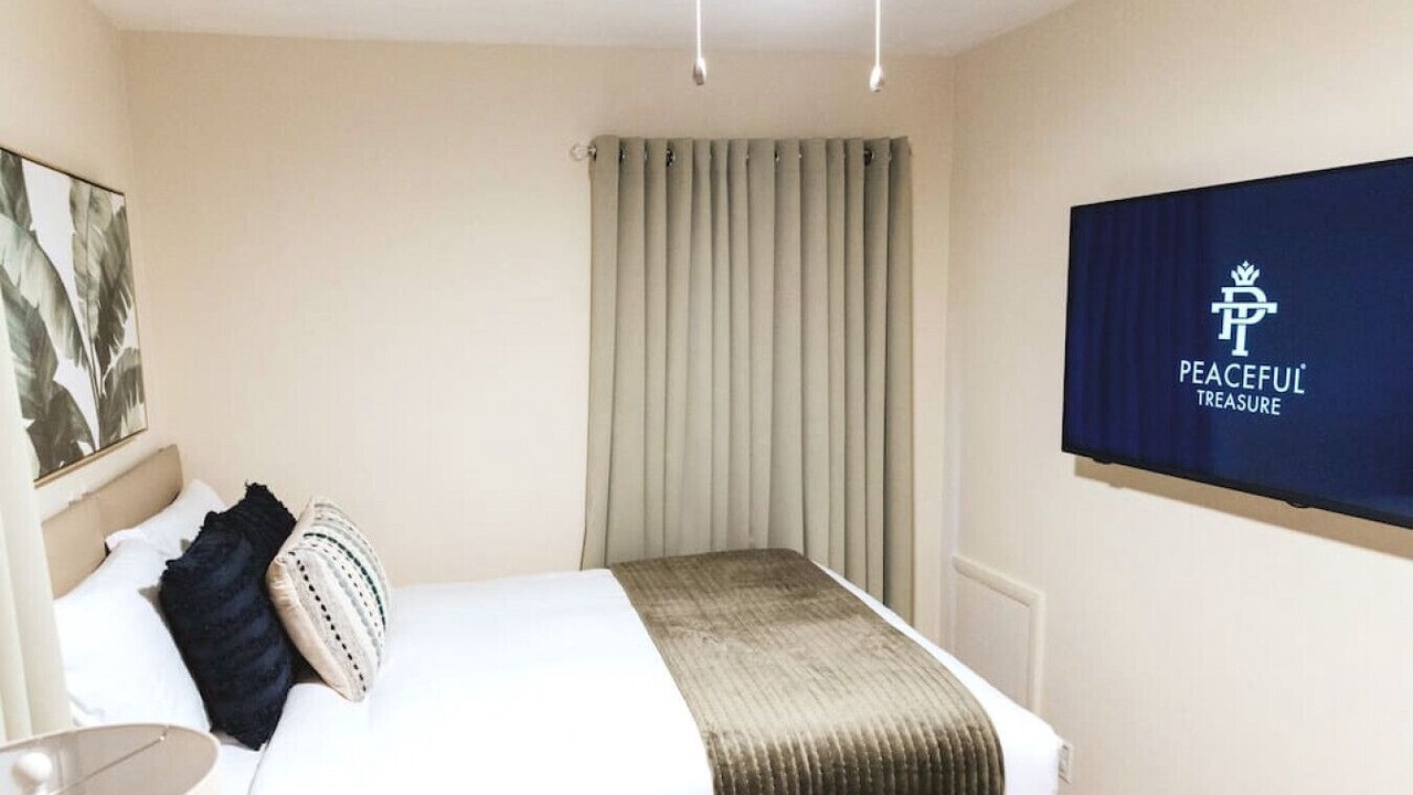 Photo of Bedroom in Clawson