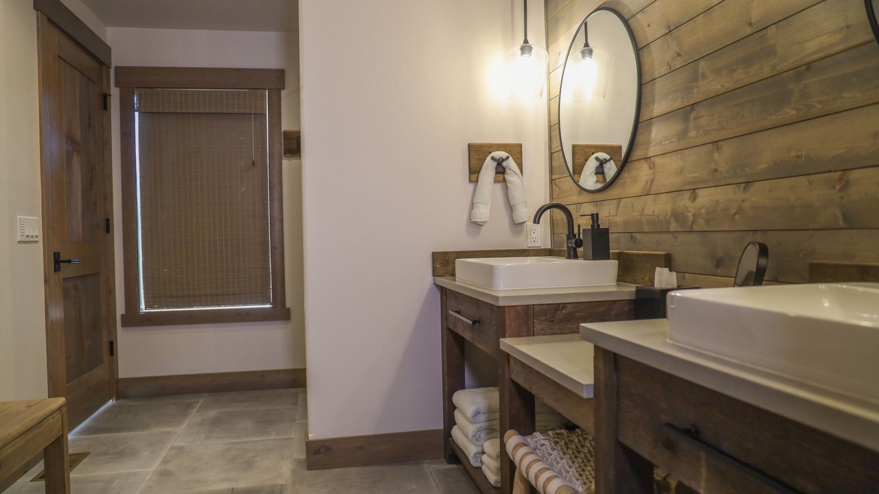 Photo of Bathroom in Eureka
