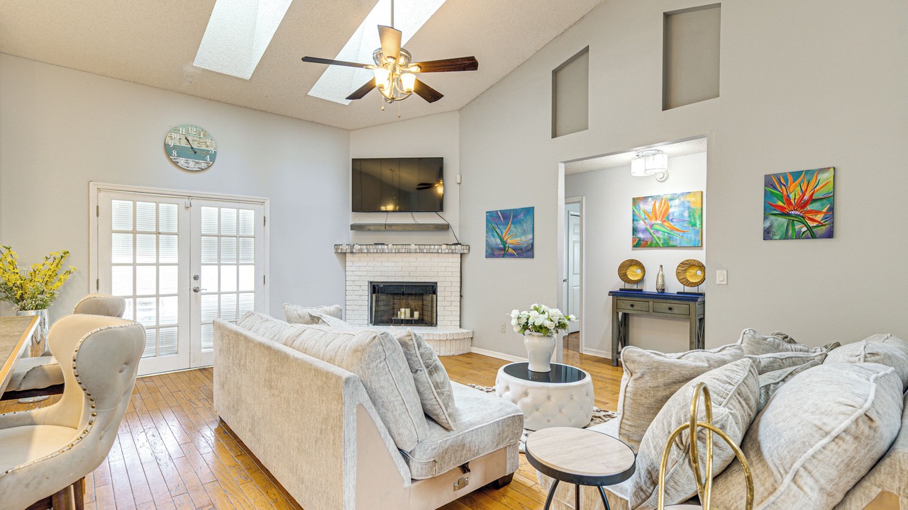 Photo of Livingroom in Conway