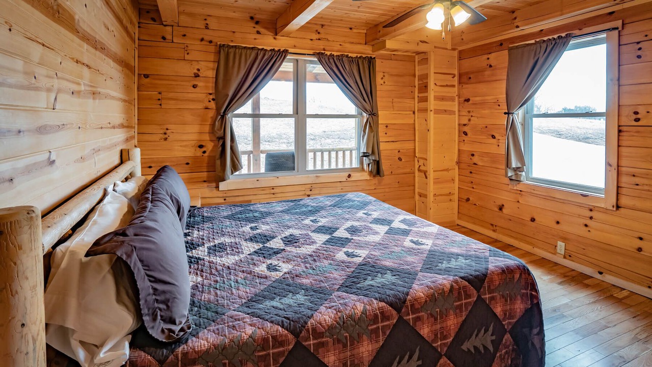 Photo of Bedroom in Rockbridge