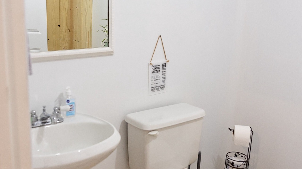 Photo of Bathroom in Crittenden