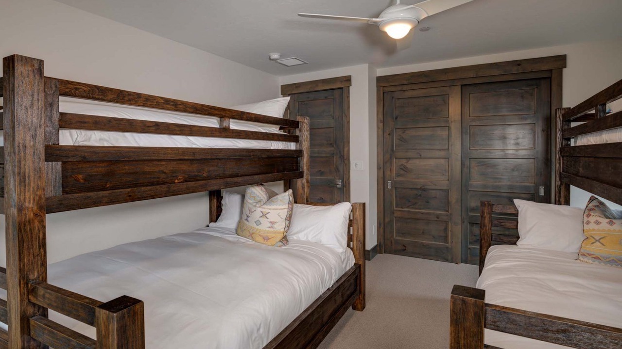Photo of Bedroom in Spanish Peaks