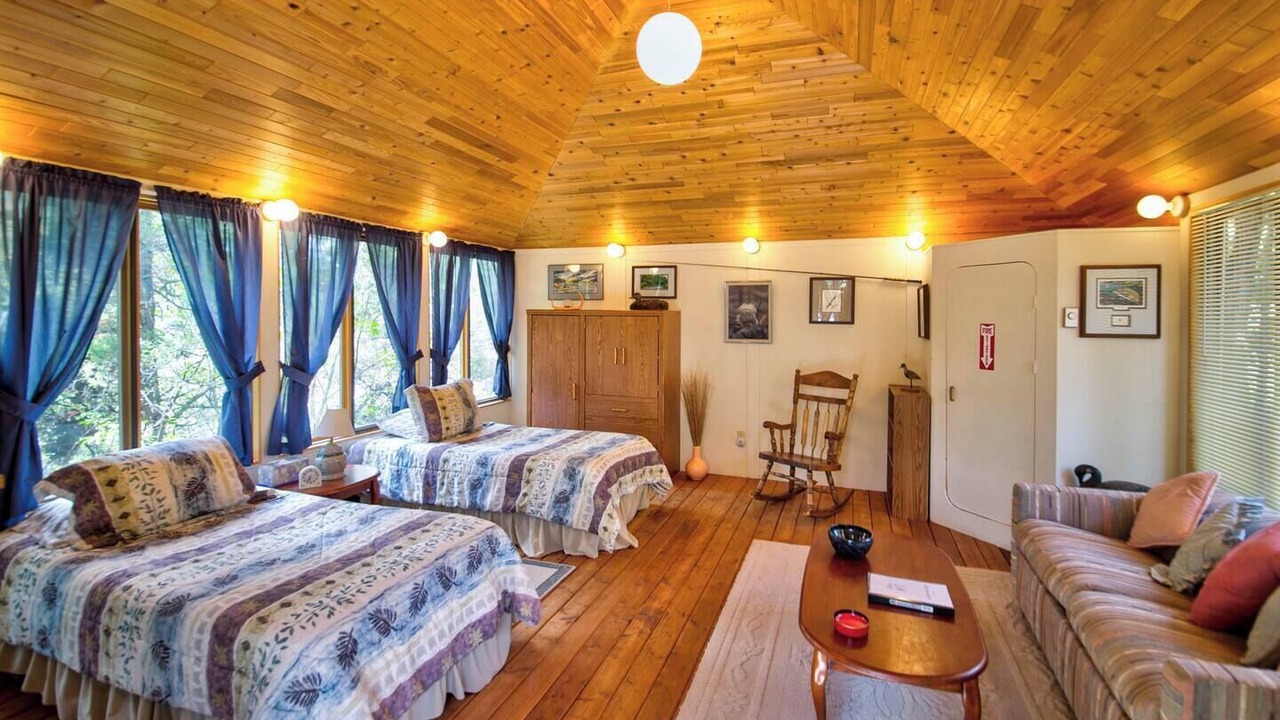 Photo of Bedroom in Livingston