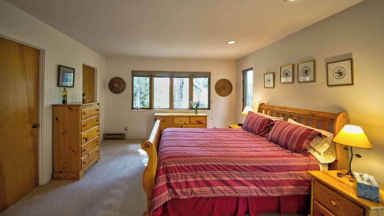 Photo of Bedroom in Livingston