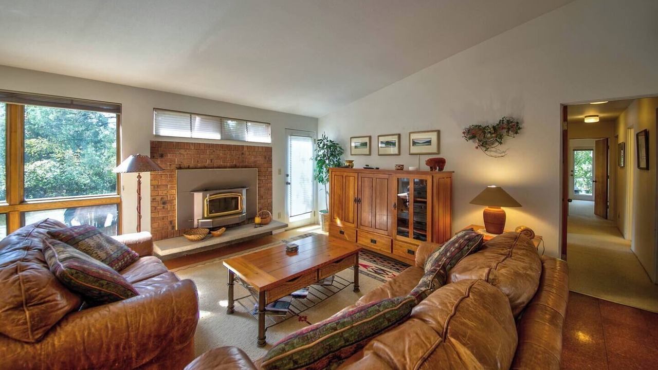 Photo of Livingroom in Livingston