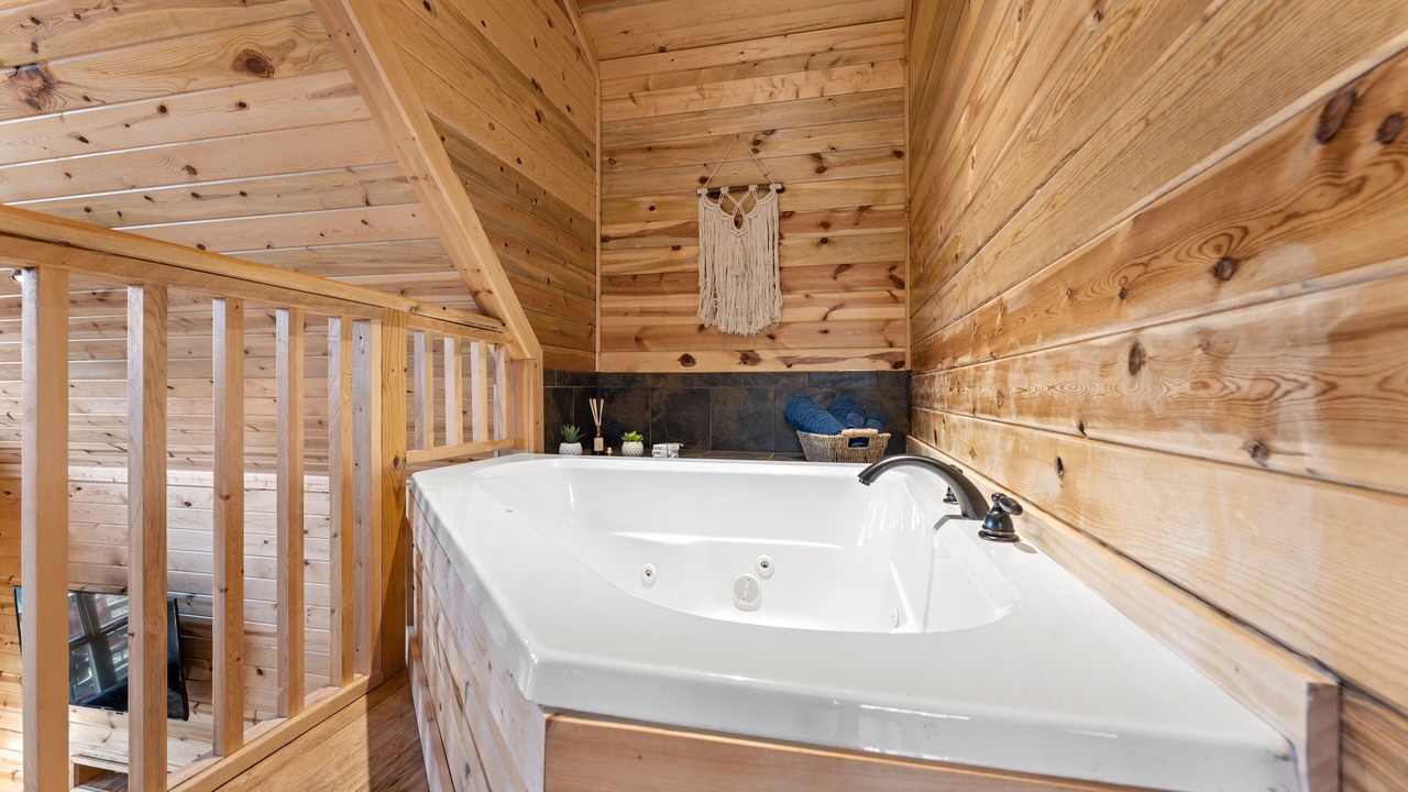 Photo of Bathroom in Jasper