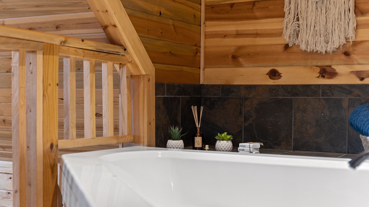 Photo of Bathroom in Jasper