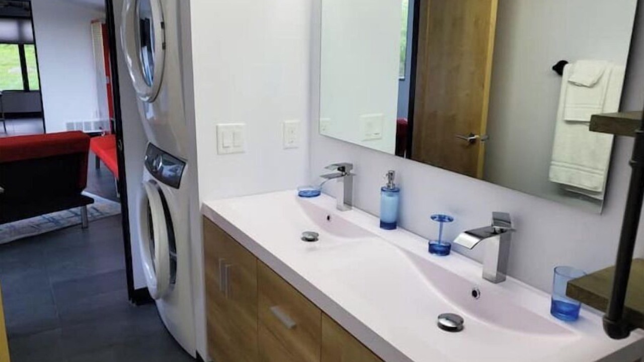 Photo of Bathroom in Minerva