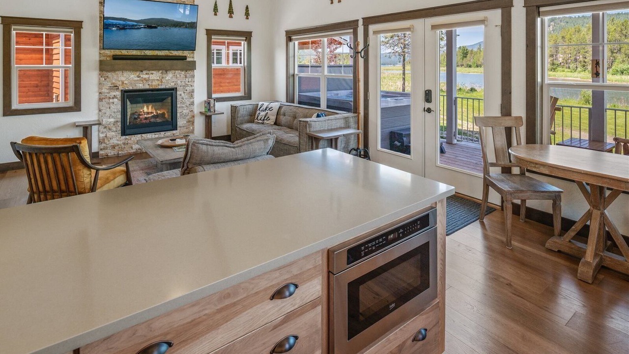 Photo of Livingroom in Dover Bay