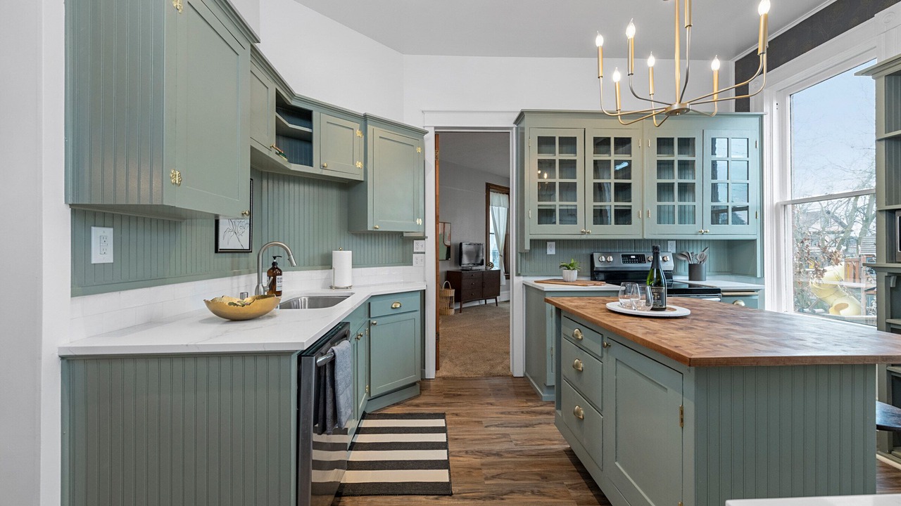 Photo of Kitchen in West Central