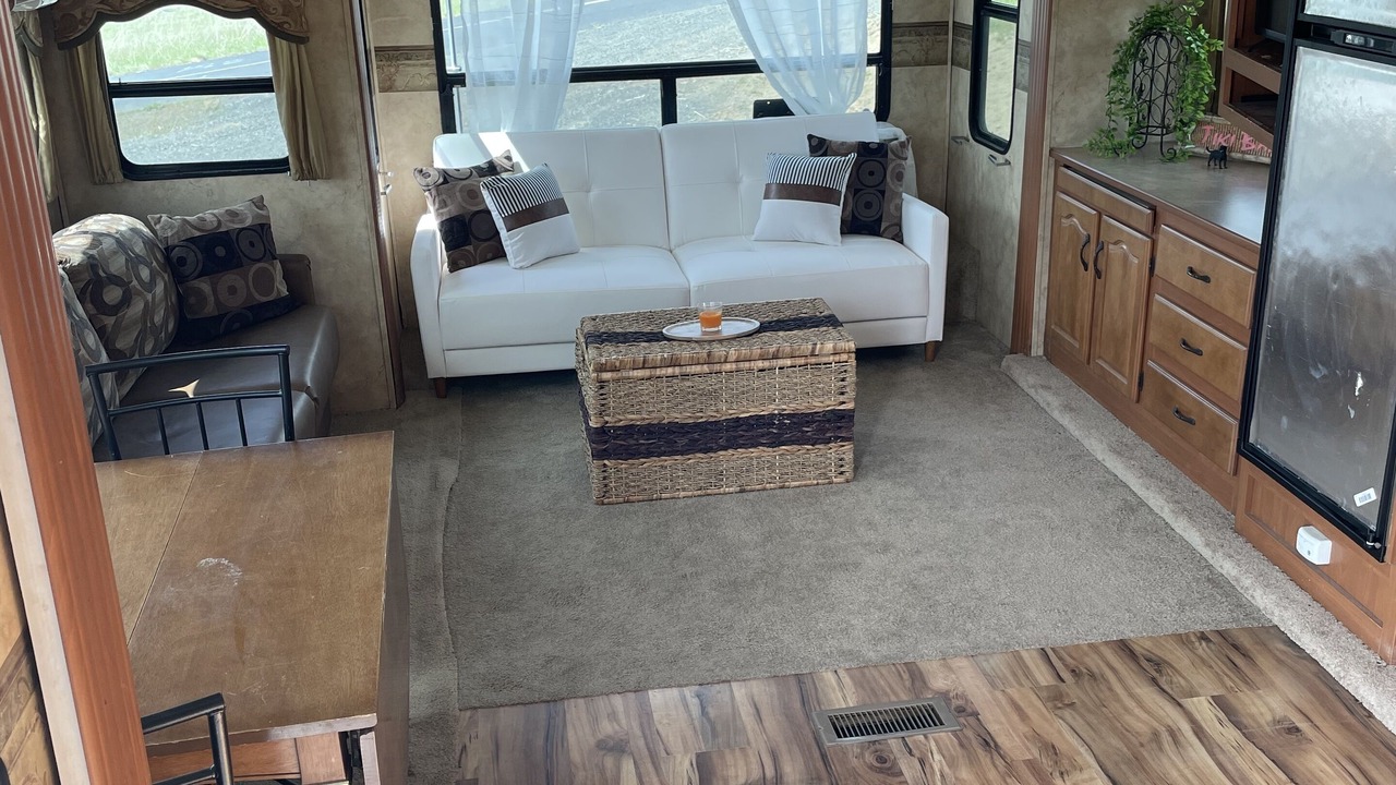 Photo of Livingroom in Davenport