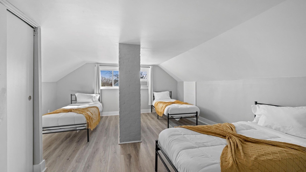 Photo of Bedroom in Old North Columbus