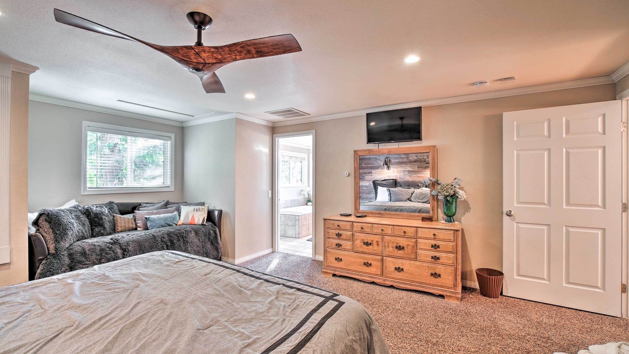 Photo of Bedroom in Lake Morton-Berrydale
