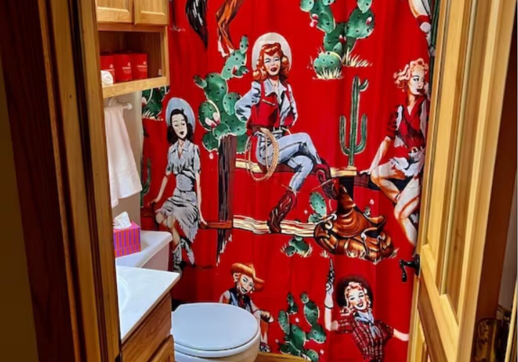 Photo of Bathroom in Gnaw Bone