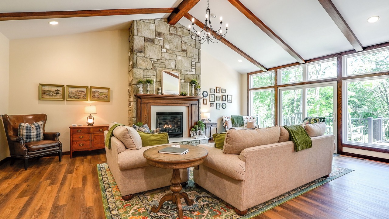 Photo of Livingroom in Sandyville