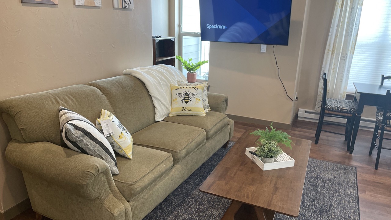 Photo of Livingroom in Helena West Side