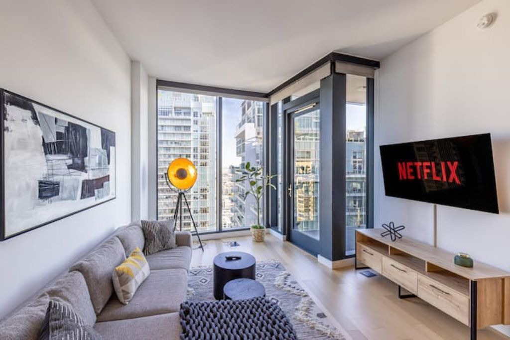 Photo of Livingroom in Pacific - Edison