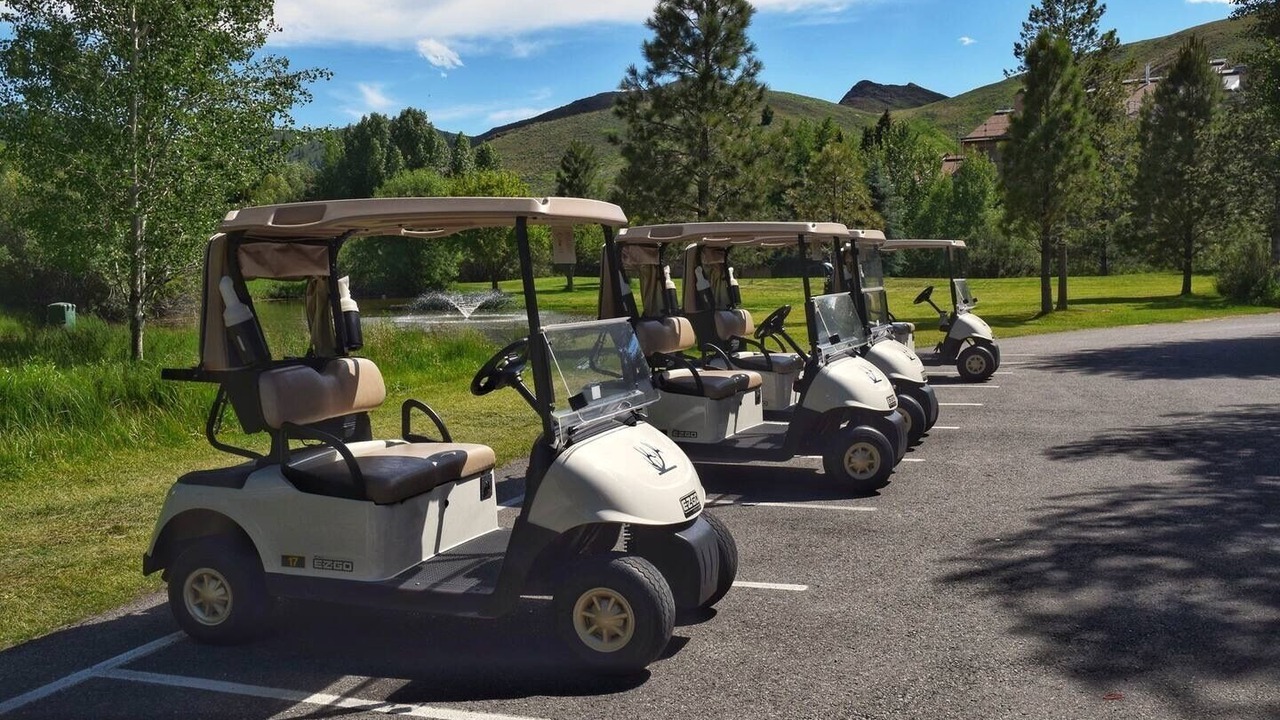 Photo of Outdoor in Elkhorn Village