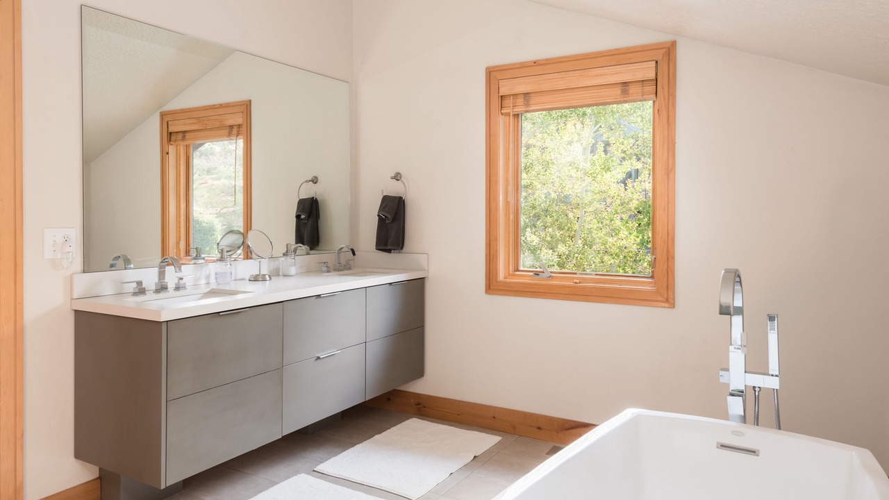 Photo of Bathroom in Park Meadows