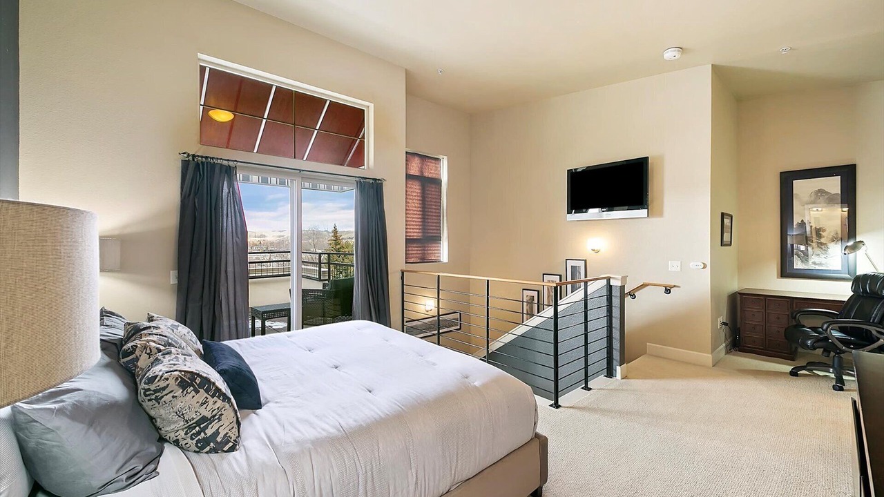 Photo of Bedroom in Downtown Boise