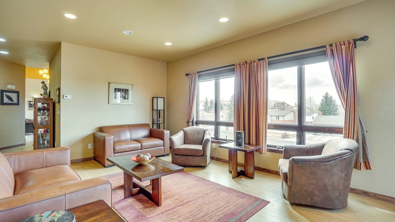 Photo of Livingroom in Laramie