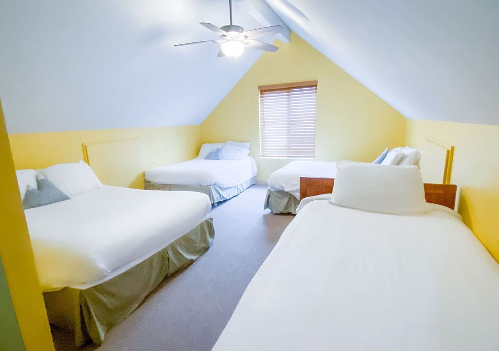 Photo of Bedroom in Crooked River Ranch