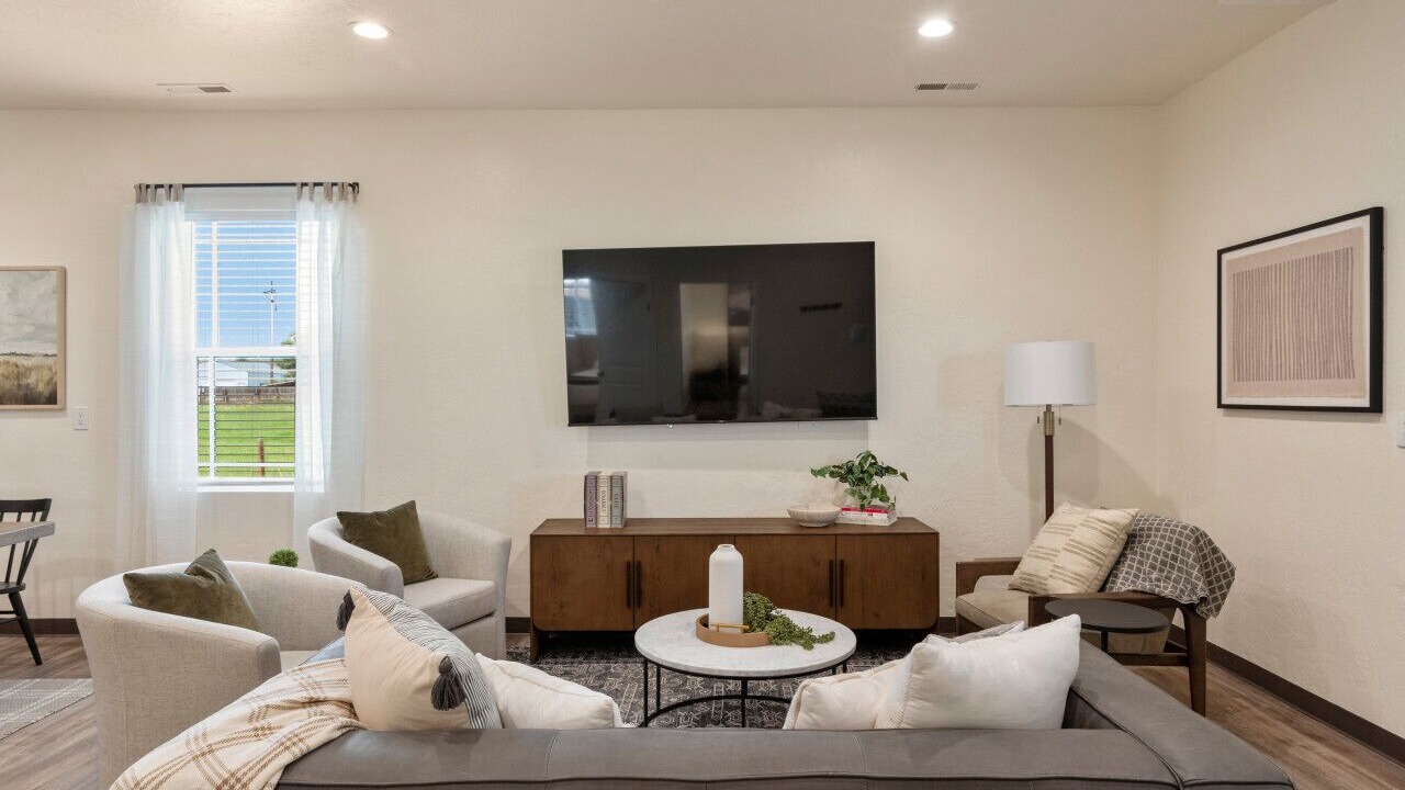Photo of Livingroom in St. Charles