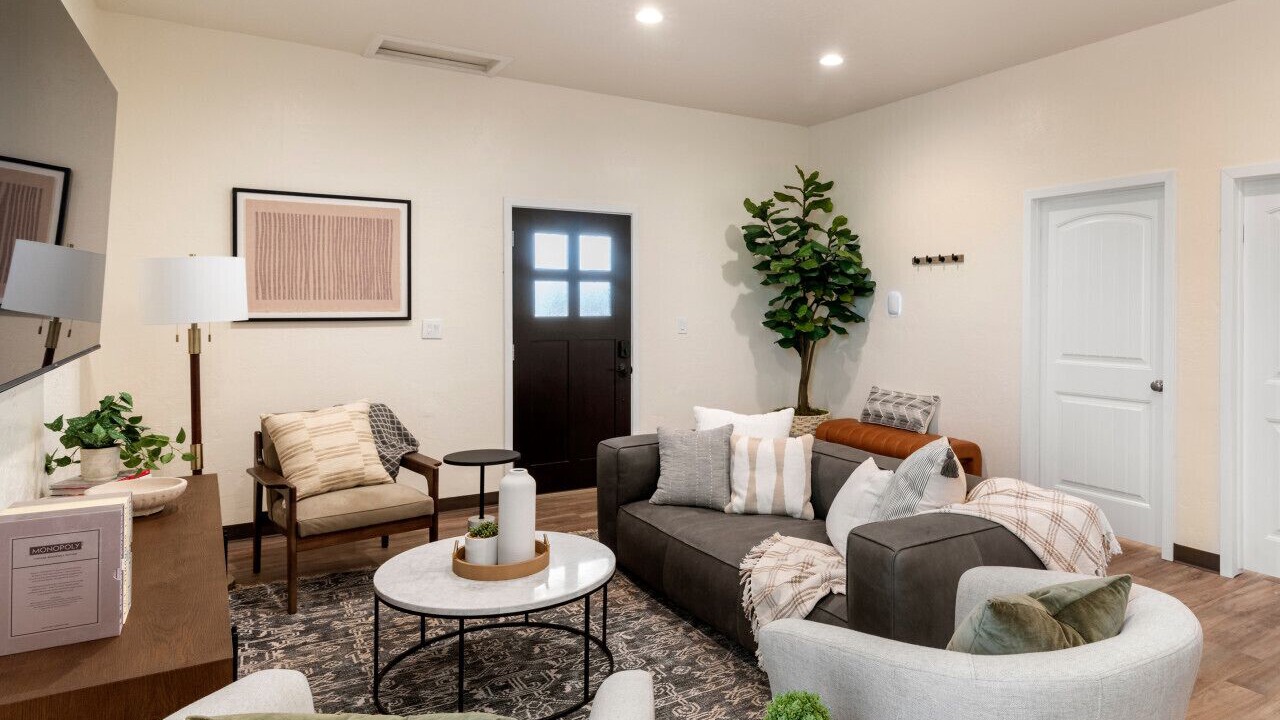 Photo of Livingroom in St. Charles