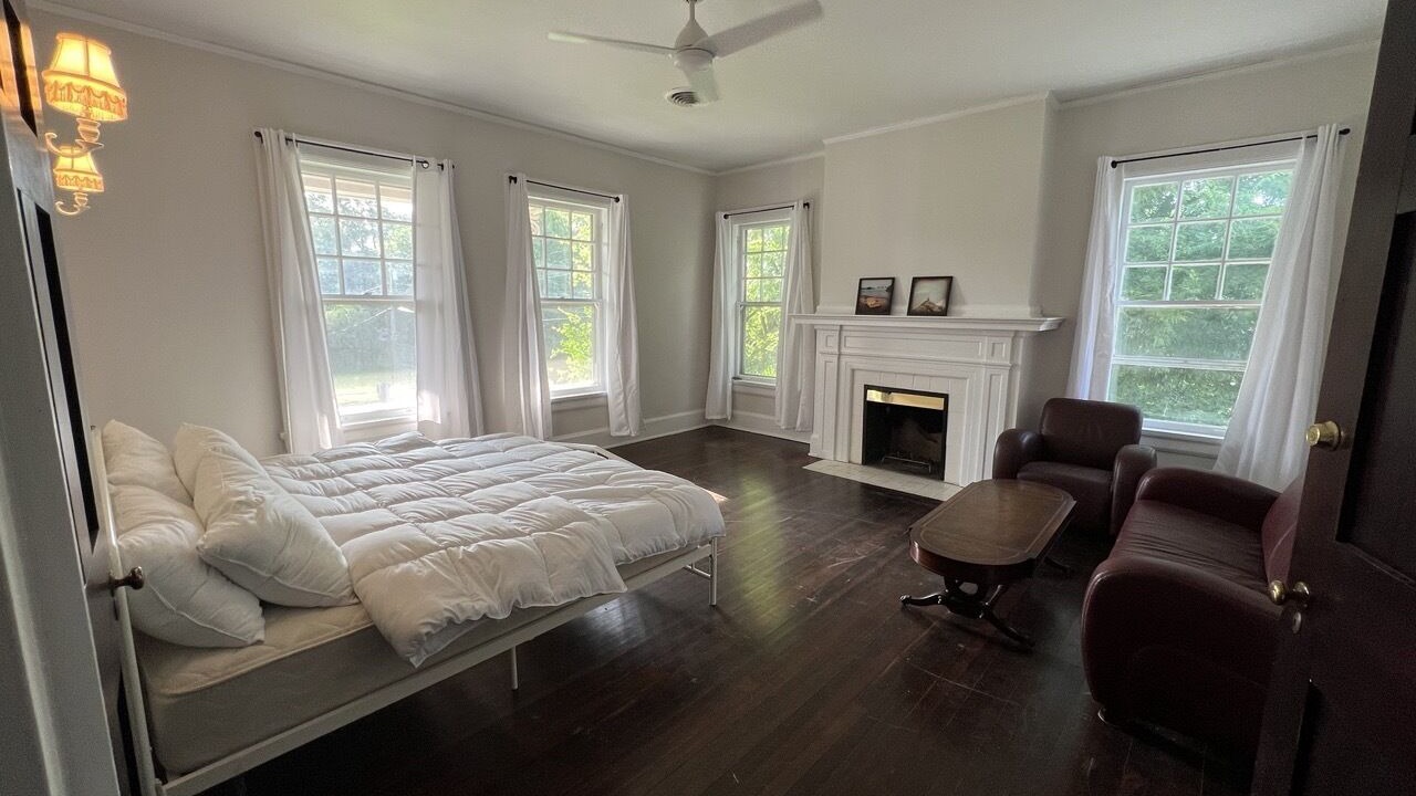 Photo of Bedroom in Clarksdale