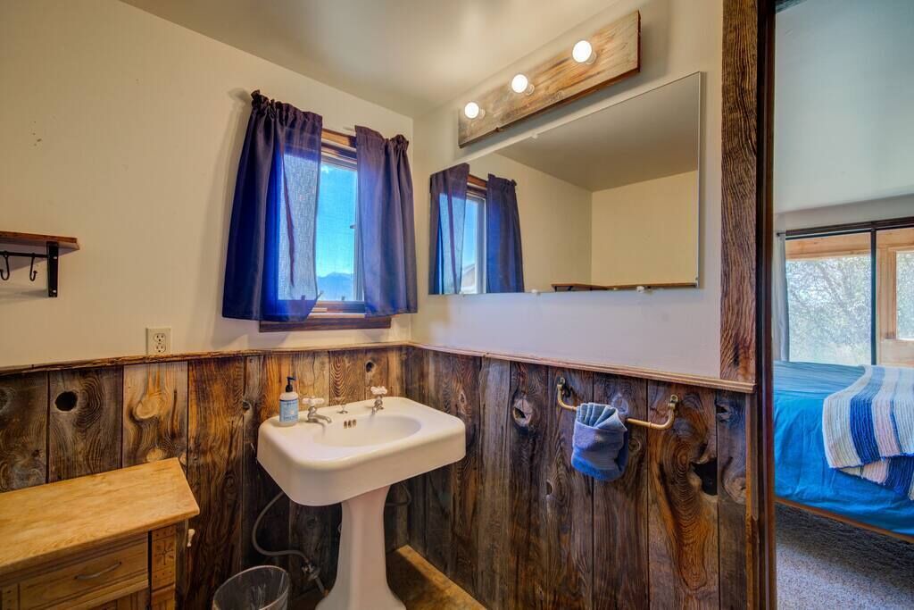 Photo of Bathroom in Shining Mountains