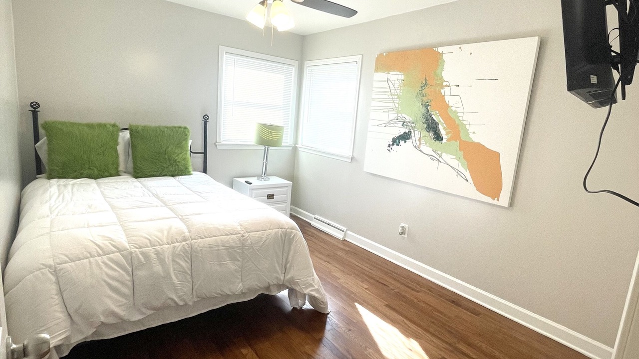 Photo of Bedroom in Pontiac