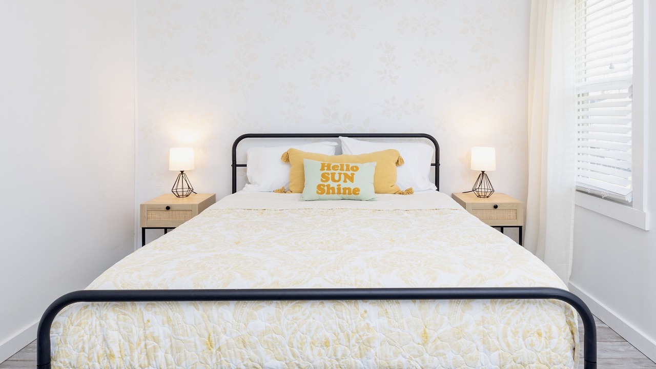 Photo of Bedroom in Lakeview