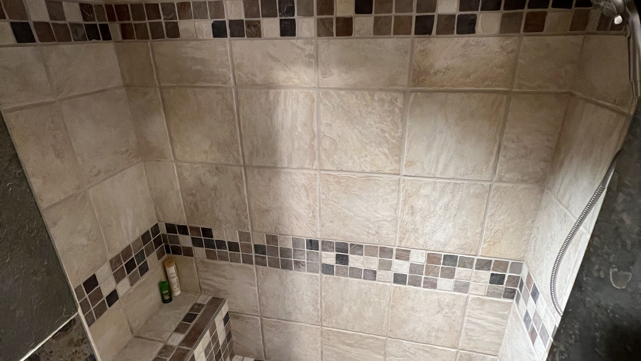 Photo of Bathroom in Gardiner