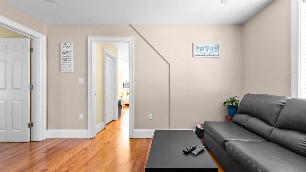Photo of Livingroom in Quincy