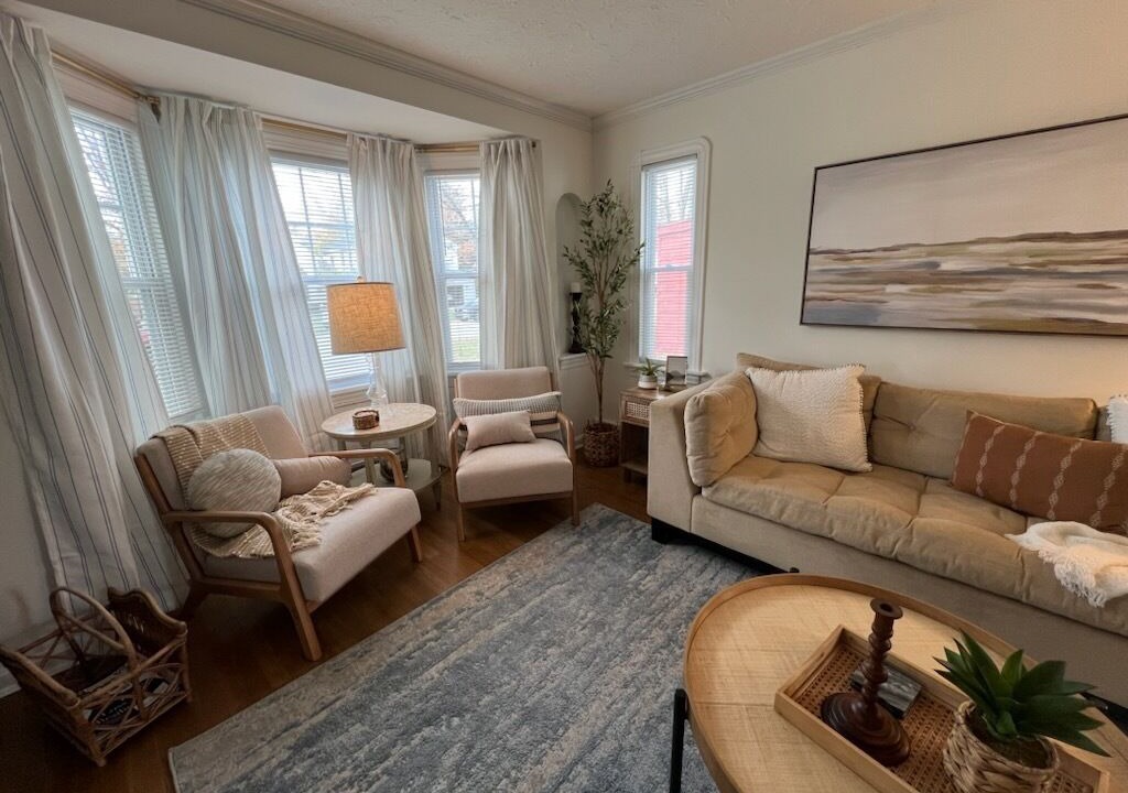 Photo of Livingroom in Avon Lake