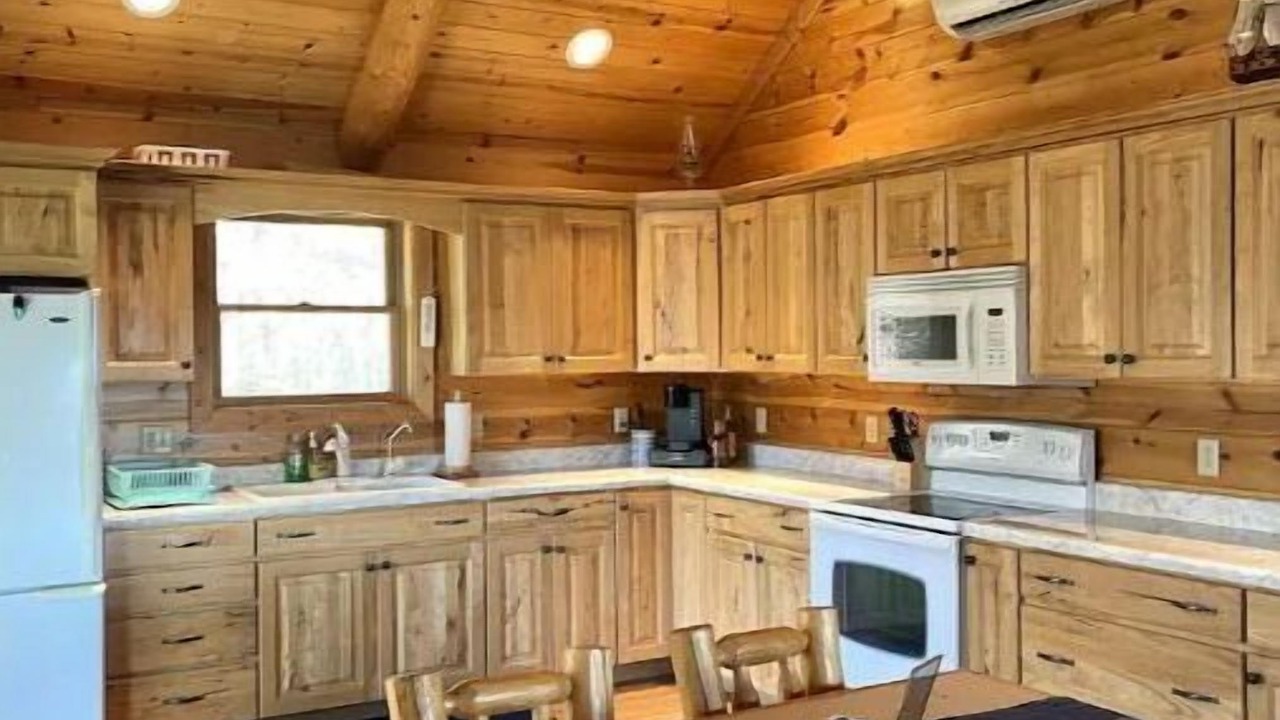 Photo of Kitchen in Guthrie County