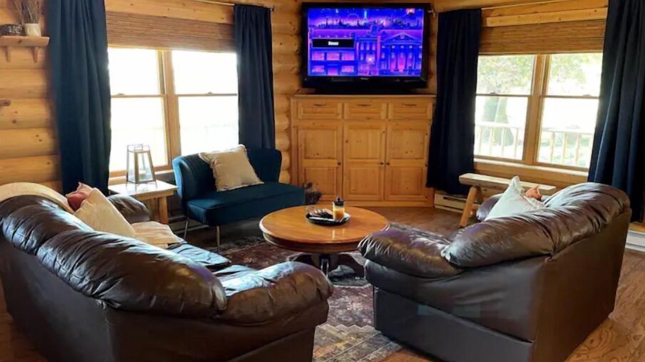 Photo of Livingroom in Guthrie County