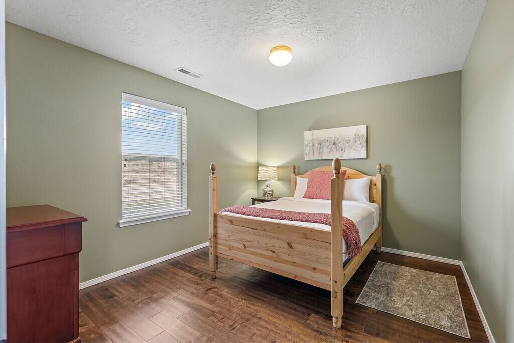 Photo of Bedroom in Southwest Ada County Alliance