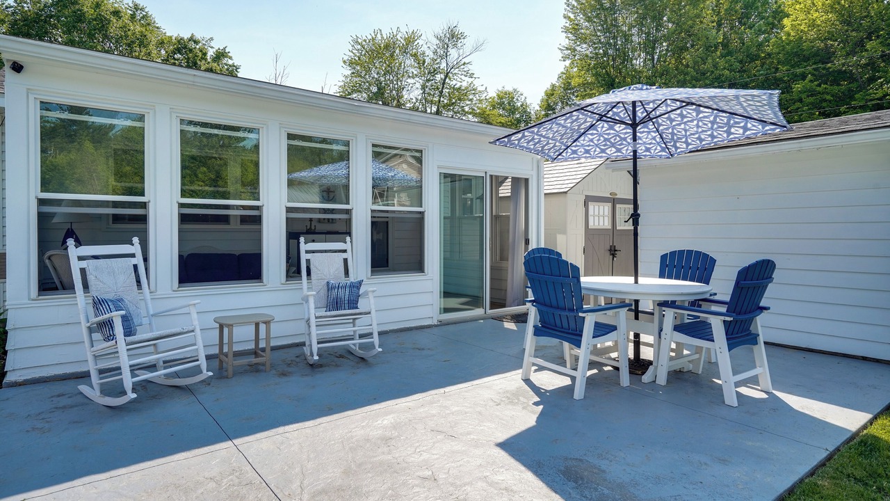 Photo of Outdoor in Lakeview