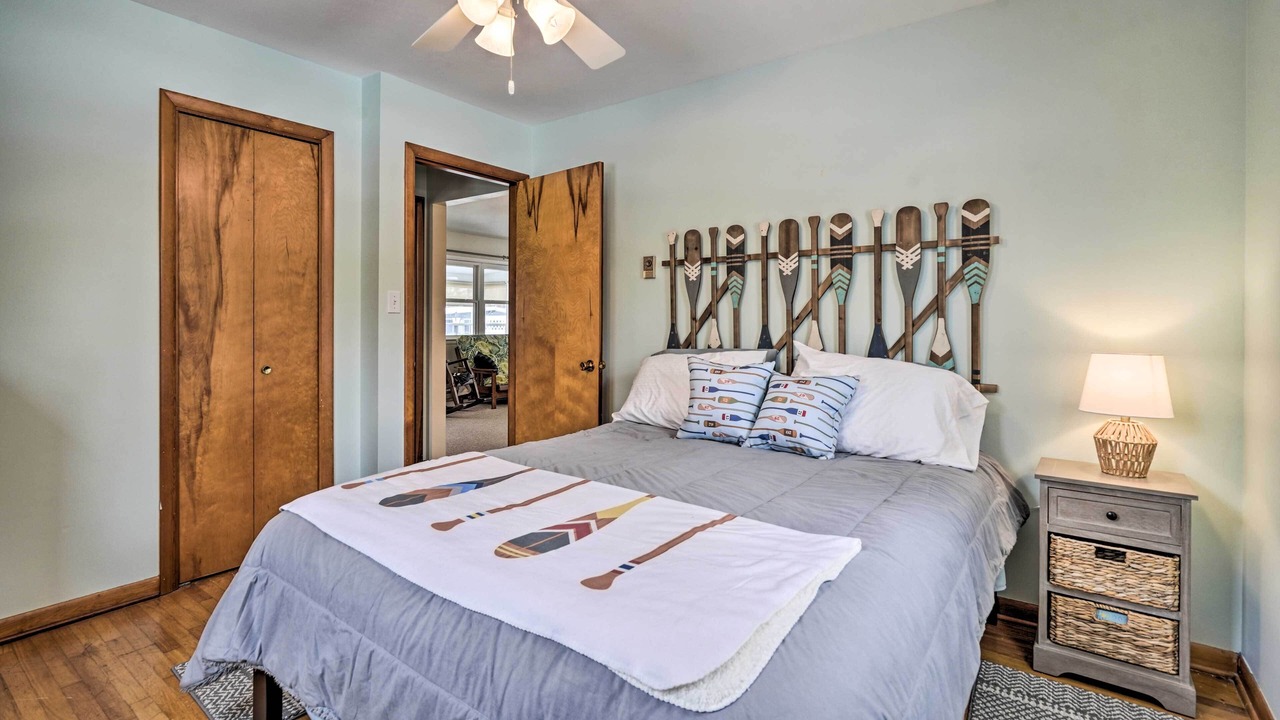 Photo of Bedroom in Lakeview