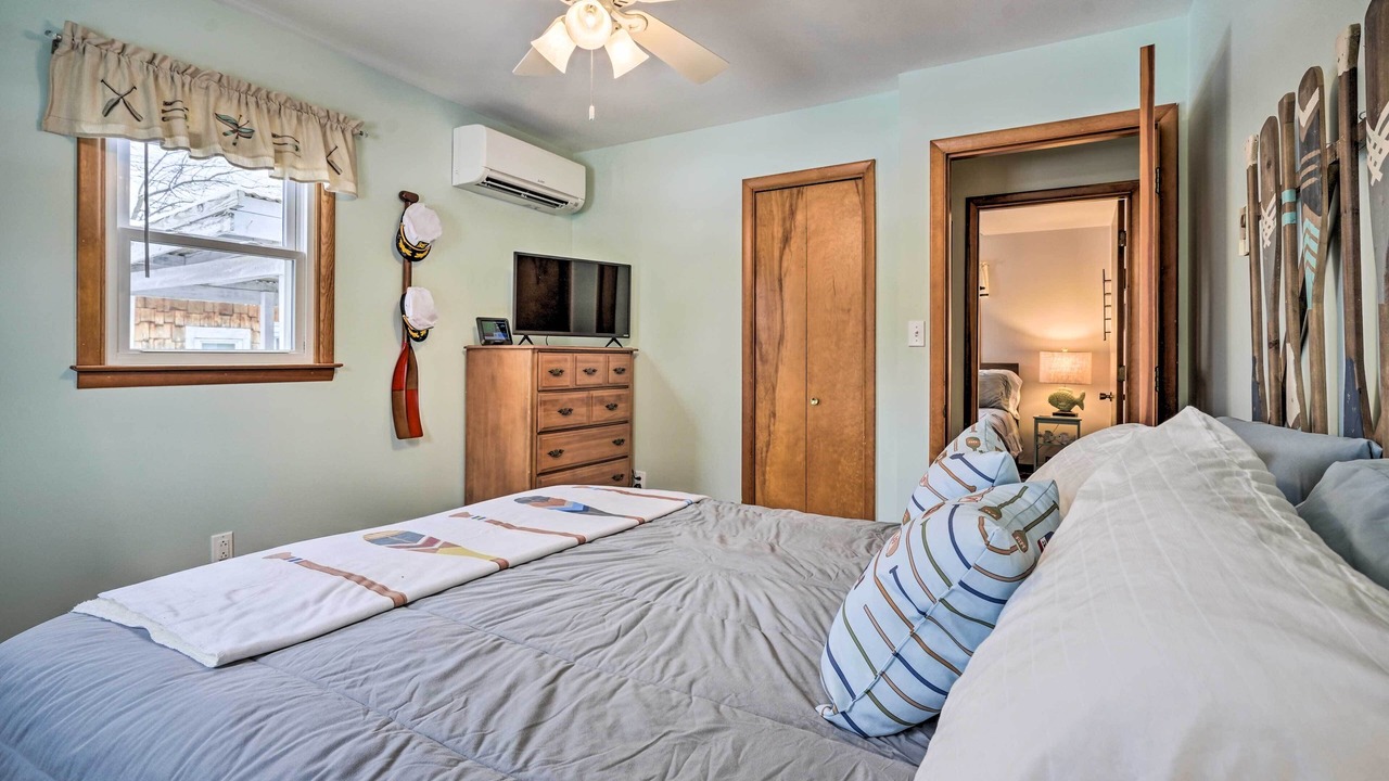 Photo of Bedroom in Lakeview
