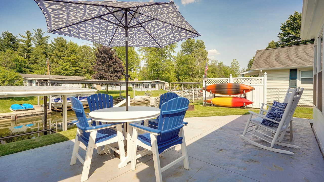 Photo of Outdoor in Lakeview